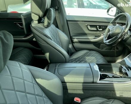 Мерседес С Класс, объемом двигателя 3 л и пробегом 19 тыс. км за 124873 $, фото 4 на Automoto.ua