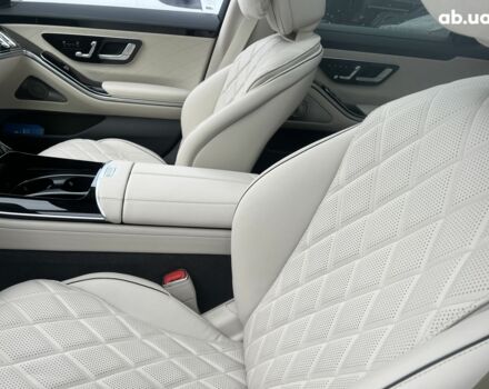 Мерседес С Класс, объемом двигателя 3.98 л и пробегом 20 тыс. км за 137372 $, фото 21 на Automoto.ua