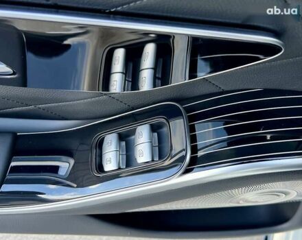 Мерседес С Класс, объемом двигателя 4 л и пробегом 42 тыс. км за 102900 $, фото 27 на Automoto.ua