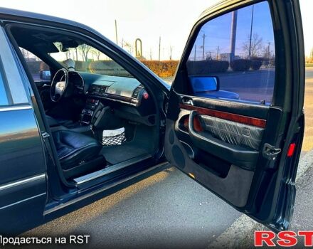 Мерседес С Класс, объемом двигателя 5 л и пробегом 350 тыс. км за 9300 $, фото 1 на Automoto.ua