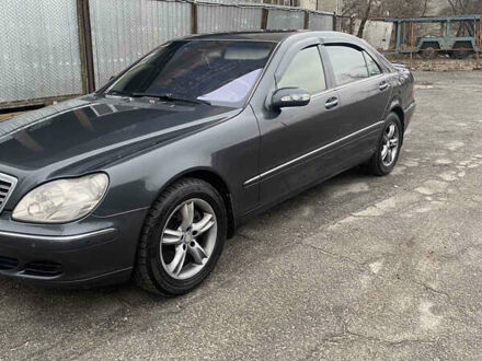 Мерседес С Класс 2003 в Киеве на Automoto.ua Мерседес С Класс, объемом двигателя 5 л и пробегом 304 тыс. км за 5900 $, фото 1 на Automoto.ua