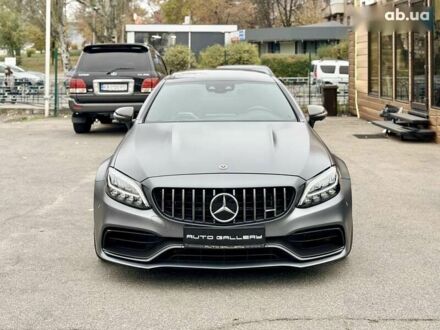 Мерседес С Класс, объемом двигателя 4 л и пробегом 57 тыс. км за 63500 $, фото 1 на Automoto.ua
