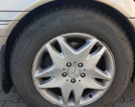 Желтый Мерседес С Класс, объемом двигателя 6 л и пробегом 205 тыс. км за 11197 $, фото 4 на Automoto.ua