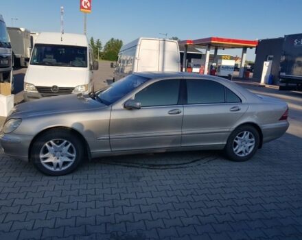 Желтый Мерседес С Класс, объемом двигателя 6 л и пробегом 205 тыс. км за 11197 $, фото 2 на Automoto.ua