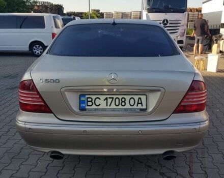 Желтый Мерседес С Класс, объемом двигателя 6 л и пробегом 205 тыс. км за 11197 $, фото 1 на Automoto.ua