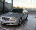 Серый Мерседес С Класс, объемом двигателя 3.2 л и пробегом 200 тыс. км за 5500 $, фото 1 на Automoto.ua