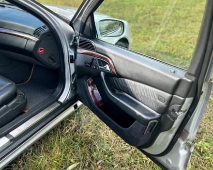 Серый Мерседес С Класс, объемом двигателя 5 л и пробегом 400 тыс. км за 5513 $, фото 6 на Automoto.ua