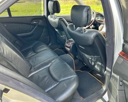 Серый Мерседес С Класс, объемом двигателя 5 л и пробегом 400 тыс. км за 5513 $, фото 4 на Automoto.ua