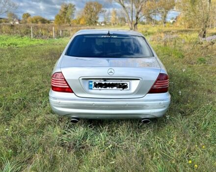 Серый Мерседес С Класс, объемом двигателя 5 л и пробегом 400 тыс. км за 5513 $, фото 2 на Automoto.ua