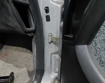 Серый Мерседес С Класс, объемом двигателя 5 л и пробегом 140 тыс. км за 10000 $, фото 14 на Automoto.ua