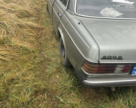 Серый Мерседес С Класс, объемом двигателя 1.97 л и пробегом 300 тыс. км за 750 $, фото 6 на Automoto.ua