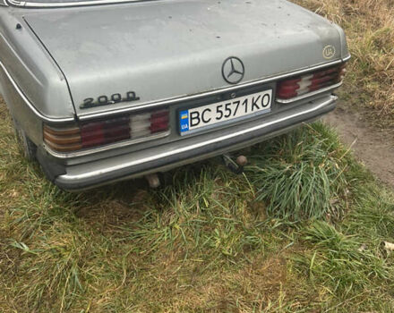 Серый Мерседес С Класс, объемом двигателя 1.97 л и пробегом 300 тыс. км за 750 $, фото 5 на Automoto.ua