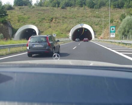 Серый Мерседес С Класс, объемом двигателя 3.8 л и пробегом 288 тыс. км за 15000 $, фото 23 на Automoto.ua