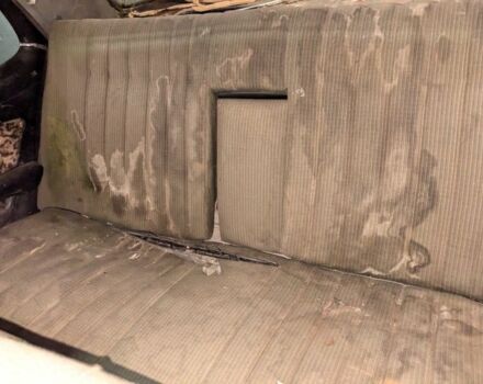 Сірий Мерседес С Клас, об'ємом двигуна 2.4 л та пробігом 200 тис. км за 700 $, фото 16 на Automoto.ua