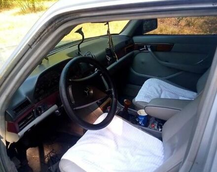 Сірий Мерседес С Клас, об'ємом двигуна 3 л та пробігом 400 тис. км за 2500 $, фото 2 на Automoto.ua