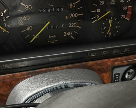 Серый Мерседес С Класс, объемом двигателя 5.55 л и пробегом 129 тыс. км за 43000 $, фото 13 на Automoto.ua