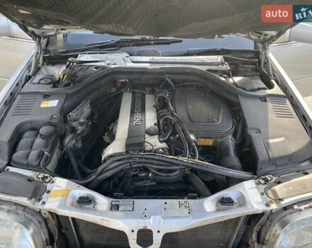 Серый Мерседес С Класс, объемом двигателя 3.2 л и пробегом 380 тыс. км за 2750 $, фото 12 на Automoto.ua