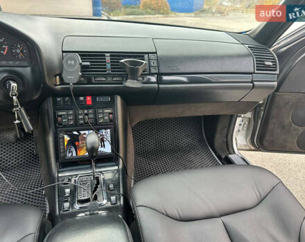 Сірий Мерседес С Клас, об'ємом двигуна 5 л та пробігом 327 тис. км за 6699 $, фото 17 на Automoto.ua