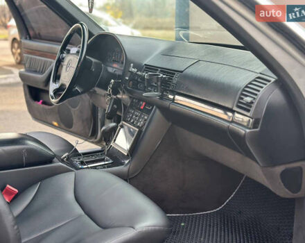 Сірий Мерседес С Клас, об'ємом двигуна 5 л та пробігом 327 тис. км за 6699 $, фото 21 на Automoto.ua