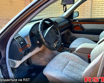 Серый Мерседес С Класс, объемом двигателя 3.2 л и пробегом 400 тыс. км за 4999 $, фото 6 на Automoto.ua