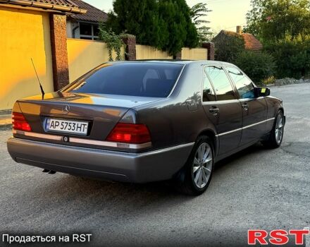 Серый Мерседес С Класс, объемом двигателя 3.2 л и пробегом 400 тыс. км за 4999 $, фото 2 на Automoto.ua