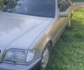 Мерседес С Клас 1993 у Києві на Automoto.ua Сірий Мерседес С Клас, об'ємом двигуна 3.2 л та пробігом 470 тис. км за 4000 $, фото 1 на Automoto.ua