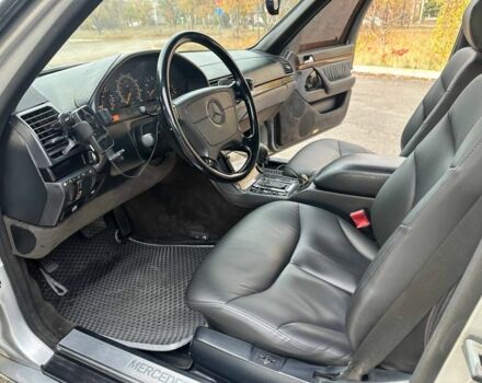 Сірий Мерседес С Клас, об'ємом двигуна 4.2 л та пробігом 327 тис. км за 6699 $, фото 8 на Automoto.ua