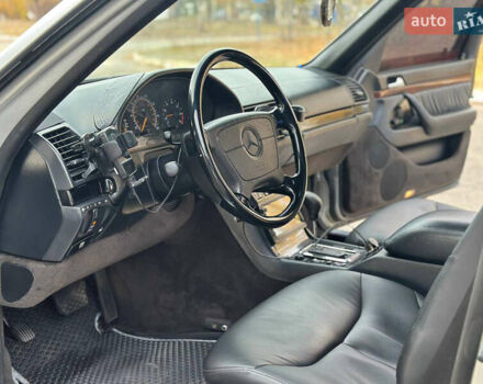 Сірий Мерседес С Клас, об'ємом двигуна 5 л та пробігом 327 тис. км за 6699 $, фото 14 на Automoto.ua