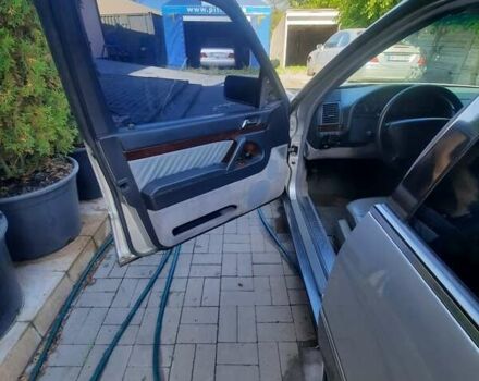 Сірий Мерседес С Клас, об'ємом двигуна 5.99 л та пробігом 226 тис. км за 14800 $, фото 8 на Automoto.ua