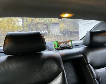 Серый Мерседес С Класс, объемом двигателя 3.5 л и пробегом 299 тыс. км за 3547 $, фото 9 на Automoto.ua