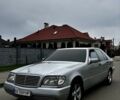 Сірий Мерседес С Клас, об'ємом двигуна 4.2 л та пробігом 300 тис. км за 2999 $, фото 1 на Automoto.ua