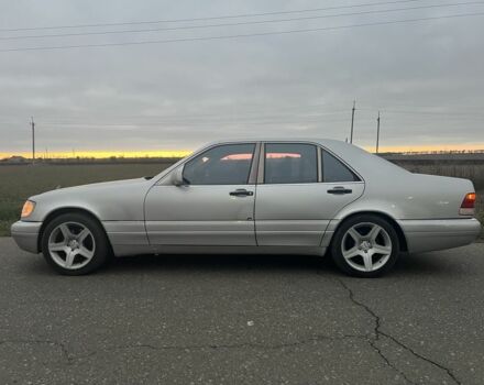 Серый Мерседес С Класс, объемом двигателя 3.5 л и пробегом 299 тыс. км за 3547 $, фото 1 на Automoto.ua