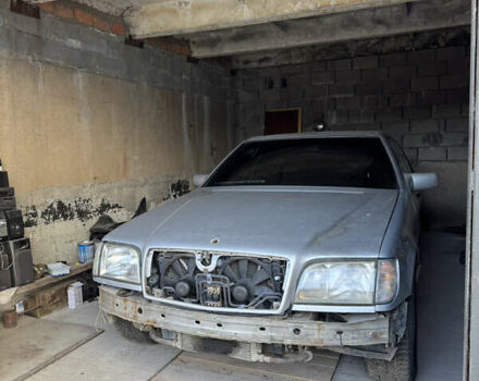 Серый Мерседес С Класс, объемом двигателя 4.2 л и пробегом 472 тыс. км за 2499 $, фото 1 на Automoto.ua