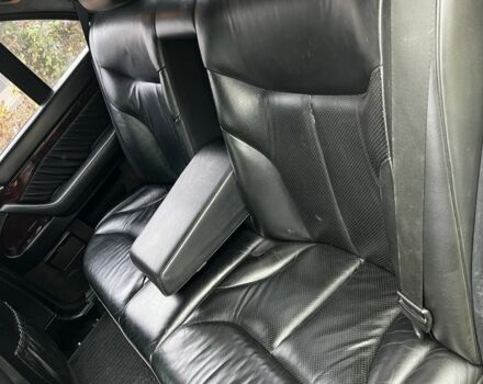 Серый Мерседес С Класс, объемом двигателя 3.5 л и пробегом 299 тыс. км за 3547 $, фото 5 на Automoto.ua