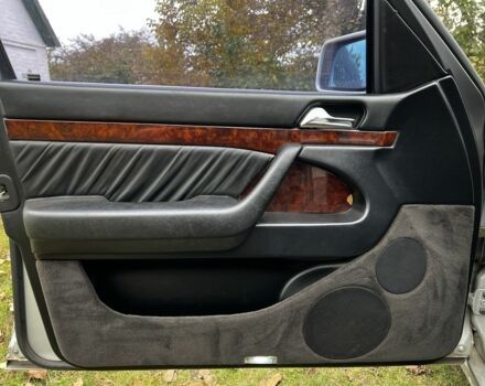 Серый Мерседес С Класс, объемом двигателя 3.5 л и пробегом 299 тыс. км за 3547 $, фото 3 на Automoto.ua