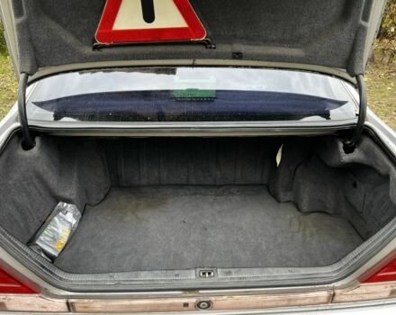 Серый Мерседес С Класс, объемом двигателя 3.5 л и пробегом 299 тыс. км за 3547 $, фото 8 на Automoto.ua