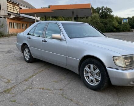 Серый Мерседес С Класс, объемом двигателя 3.4 л и пробегом 380 тыс. км за 3950 $, фото 1 на Automoto.ua