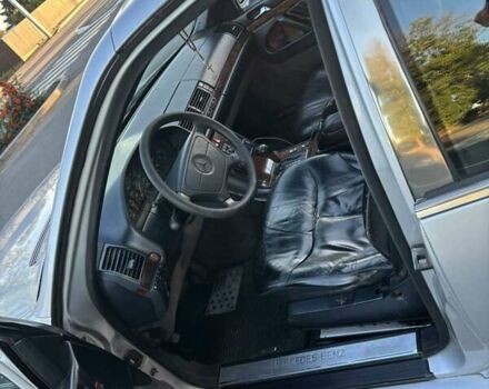 Серый Мерседес С Класс, объемом двигателя 3.5 л и пробегом 407 тыс. км за 4500 $, фото 6 на Automoto.ua