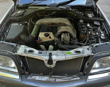 Серый Мерседес С Класс, объемом двигателя 3 л и пробегом 350 тыс. км за 2250 $, фото 16 на Automoto.ua