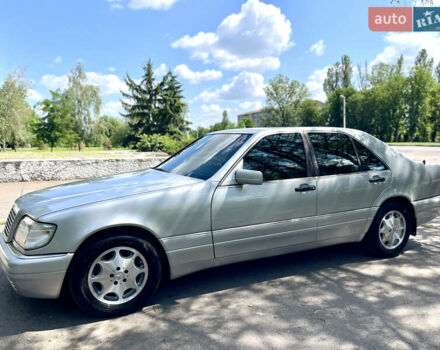 Серый Мерседес С Класс, объемом двигателя 3.5 л и пробегом 568 тыс. км за 7800 $, фото 2 на Automoto.ua