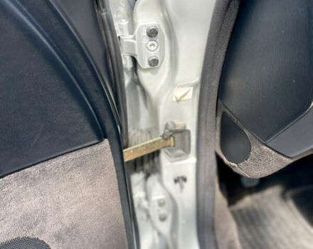 Серый Мерседес С Класс, объемом двигателя 3.5 л и пробегом 568 тыс. км за 7800 $, фото 29 на Automoto.ua