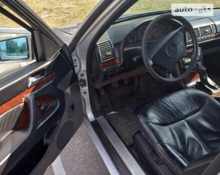 Серый Мерседес С Класс, объемом двигателя 2.8 л и пробегом 450 тыс. км за 4200 $, фото 7 на Automoto.ua