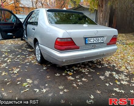 Серый Мерседес С Класс, объемом двигателя 3.2 л и пробегом 407 тыс. км за 3500 $, фото 2 на Automoto.ua