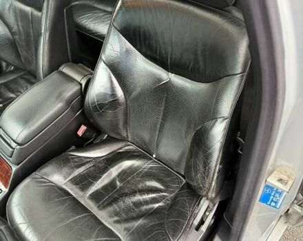 Серый Мерседес С Класс, объемом двигателя 3.2 л и пробегом 407 тыс. км за 3300 $, фото 22 на Automoto.ua