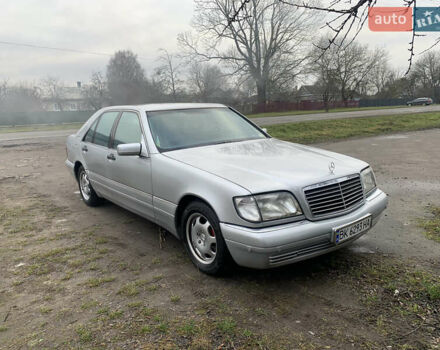 Серый Мерседес С Класс, объемом двигателя 3 л и пробегом 420 тыс. км за 6800 $, фото 4 на Automoto.ua