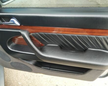 Серый Мерседес С Класс, объемом двигателя 3.2 л и пробегом 268 тыс. км за 9000 $, фото 14 на Automoto.ua