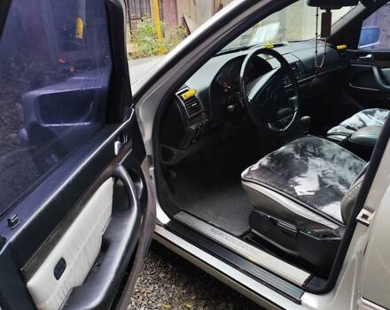 Серый Мерседес С Класс, объемом двигателя 3 л и пробегом 389 тыс. км за 6500 $, фото 8 на Automoto.ua