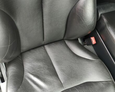 Серый Мерседес С Класс, объемом двигателя 3.2 л и пробегом 268 тыс. км за 9000 $, фото 9 на Automoto.ua