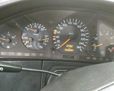 Серый Мерседес С Класс, объемом двигателя 3.2 л и пробегом 268 тыс. км за 9000 $, фото 22 на Automoto.ua