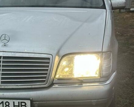 Серый Мерседес С Класс, объемом двигателя 3.2 л и пробегом 380 тыс. км за 4100 $, фото 13 на Automoto.ua